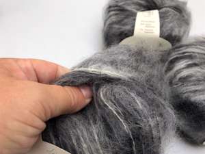 Bella by permin chunky mohair - smuk changerende i grå toner 